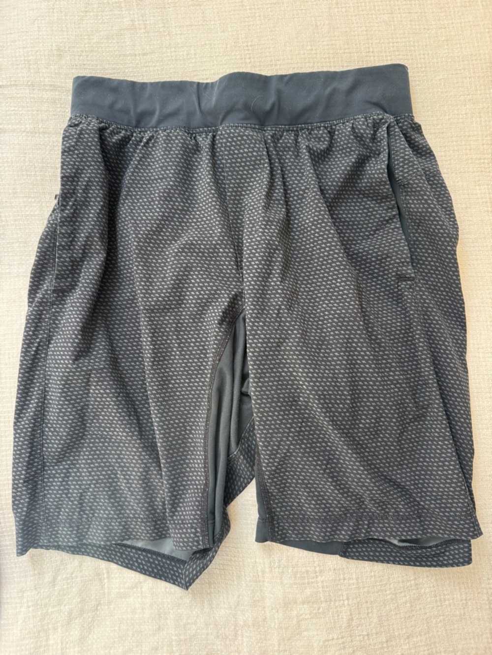 Lululemon T.H.E. Linerless Short 9”
